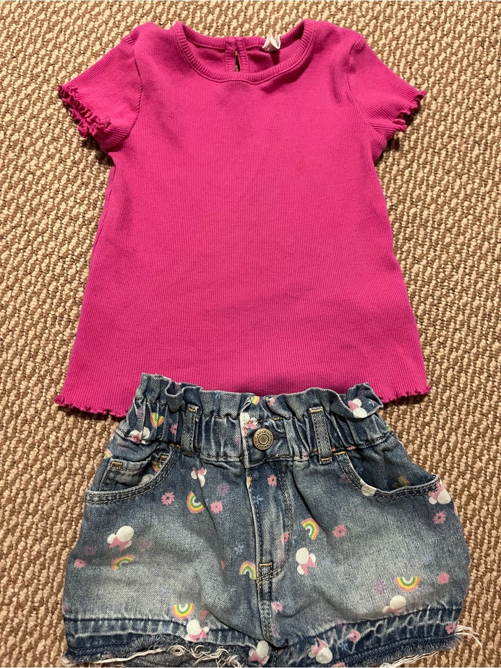 Baby GAP girls 4T mickey mouse short and tshirt set